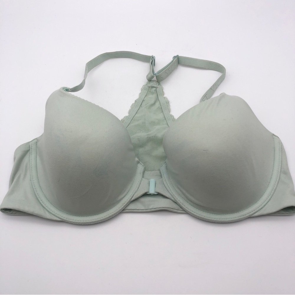 Victoria secrets body by Victoria 34D T Back Lace/front Closure/light Green